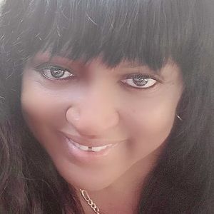 Meet your Posher, Sonia